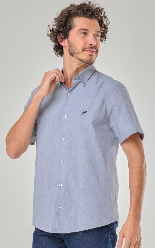 Camisa MC Masc. microlistrado c/ bordado - LIST. PRETO