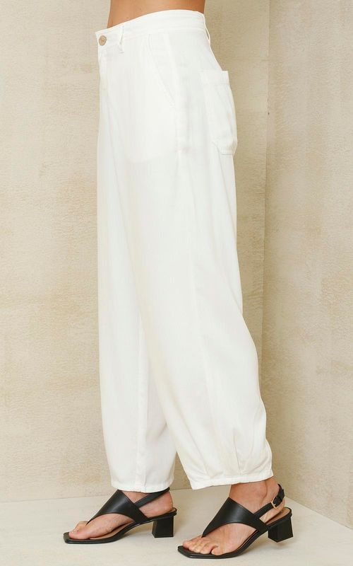 Calça Feminina Slouchy Alfaiataria - OFF-WHITE