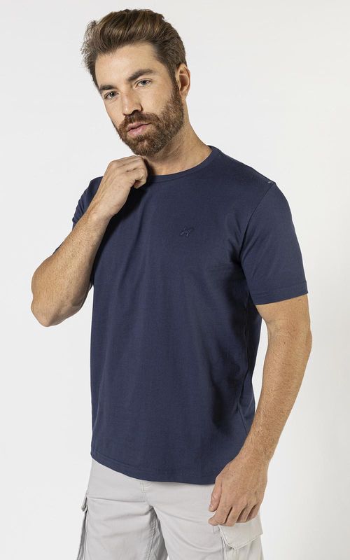 Camiseta básica manga curta masculina com bordado logo no tom da peça. - MARINHO