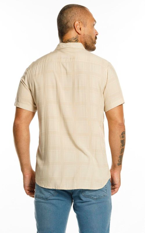 Camisa MC masculina com Bolso - BEGE