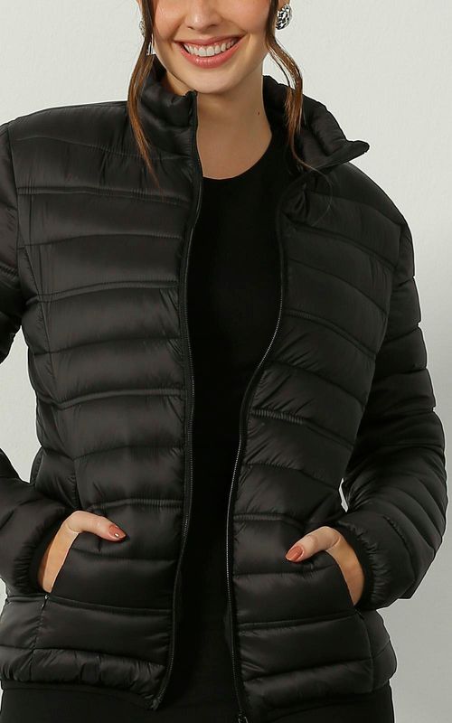 Jaqueta puffer fem. básica com bolsos. - PRETO